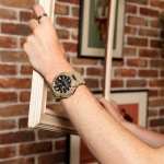Часовник Casio G-Shock GA-010-5AER